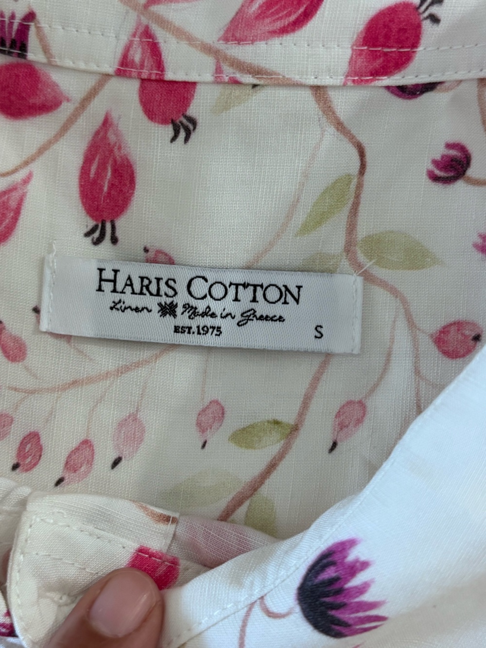 ⚪️⚪️Floral Button-Front Belted Robe in Cream with Pink Floral Print - Picture 8 of 11